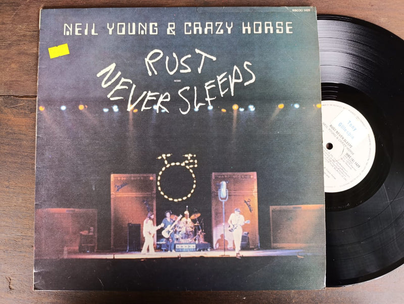 Neil Young & Crazy Horse - Rust Never Sleeps (RSA VG+) With Inner