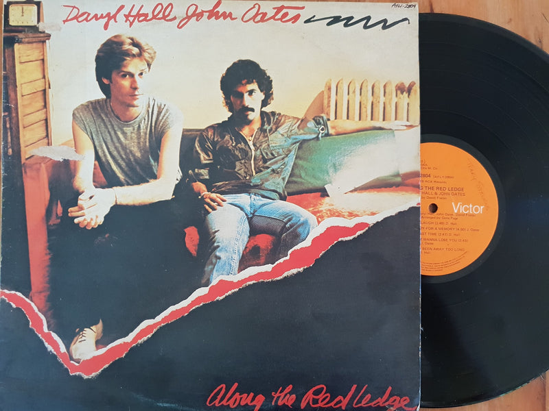 Daryl Hall & John Oates - Along The Red Ledge (RSA VG+)