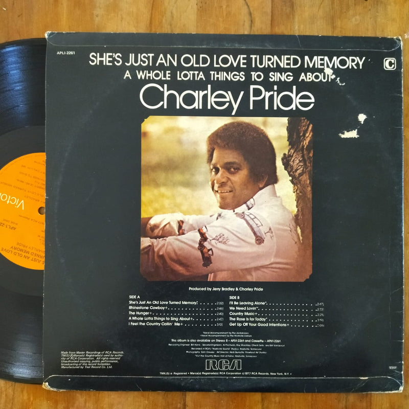 Charlie Pride - She's Just An Old Love Turned Memory (RSA VG)