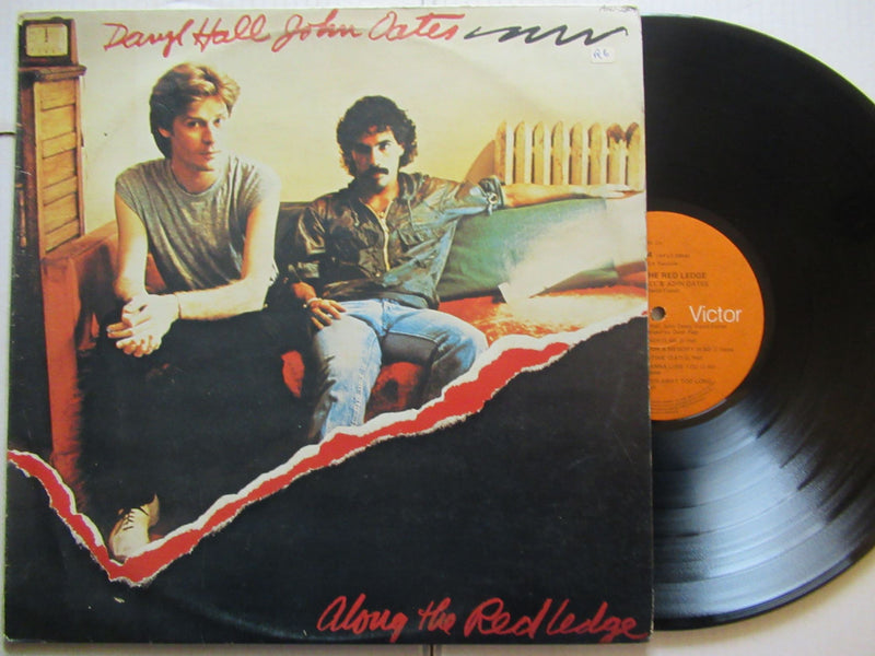 Daryl Hall & John Oates - Along The Red Ledge (RSA VG+)